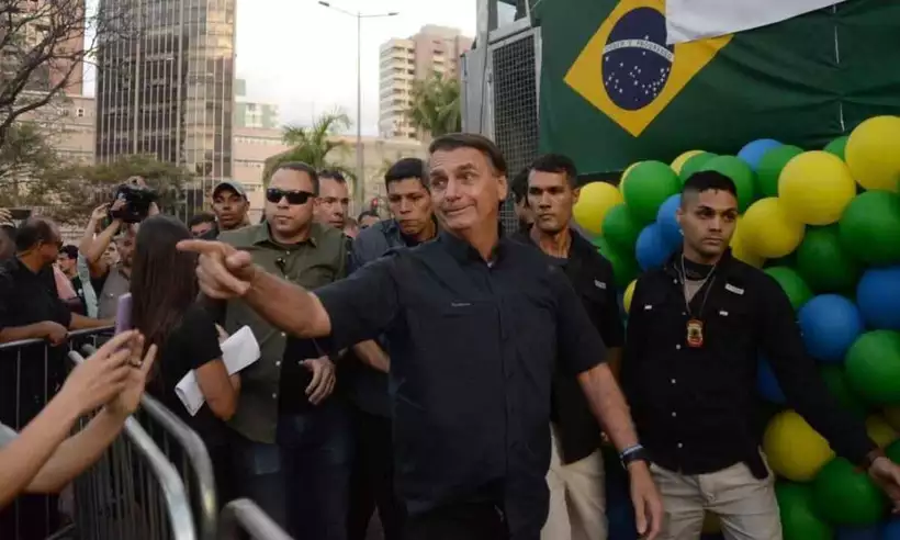 Gigante bobo e atrasado, Brasil deveria ter sido dividido em quatro
