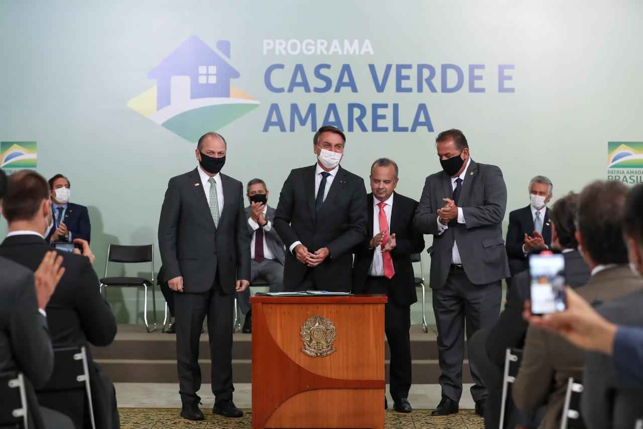 Governo prepara uso de FGTS como garantia no Casa Verde e Amarela - Marcos Correa/PR