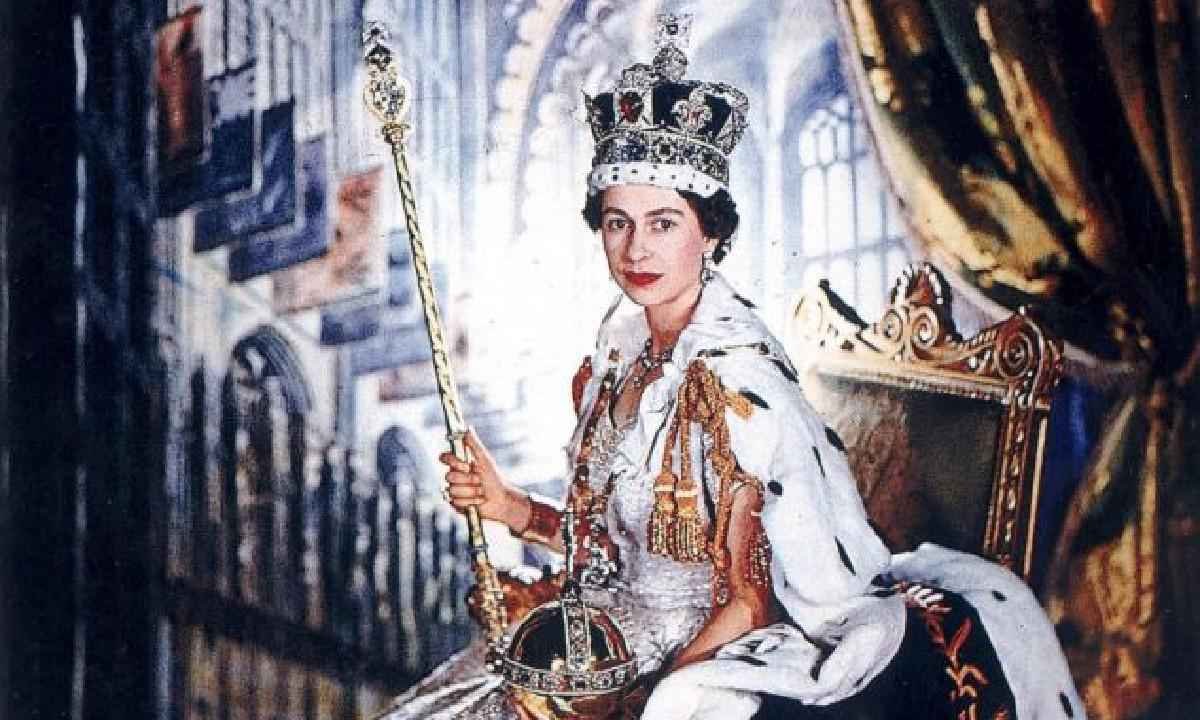 Críticos destacam colonização e violência no reinado de Elizabeth II - MailOnline/Reprodução