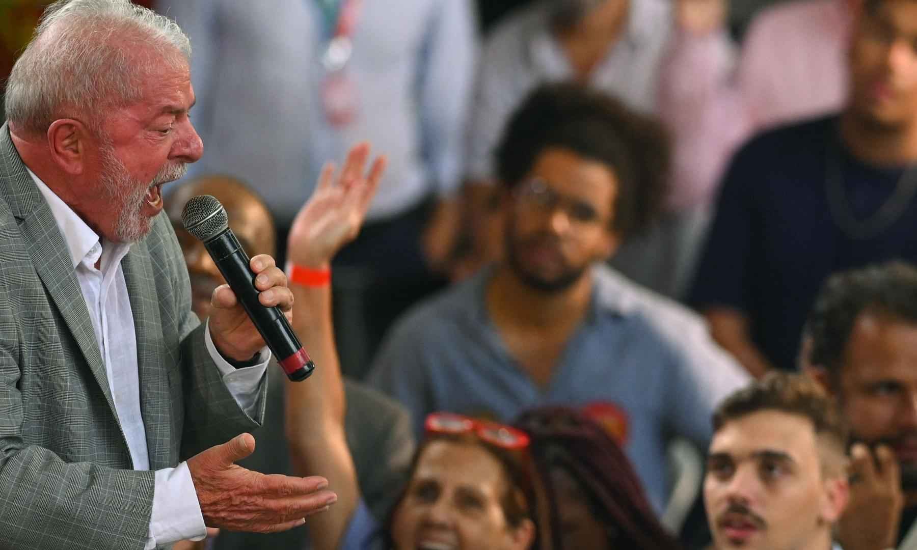 Lula diz que Deus guia seus passos em 1º encontro com líderes evangélicos - Andre Borges / AFP
