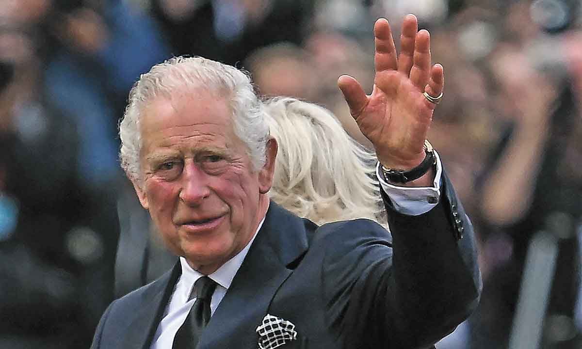 Charles III faz o primeiro discurso como novo rei, após a morte da mãe - DANIEL LEAL/AFP