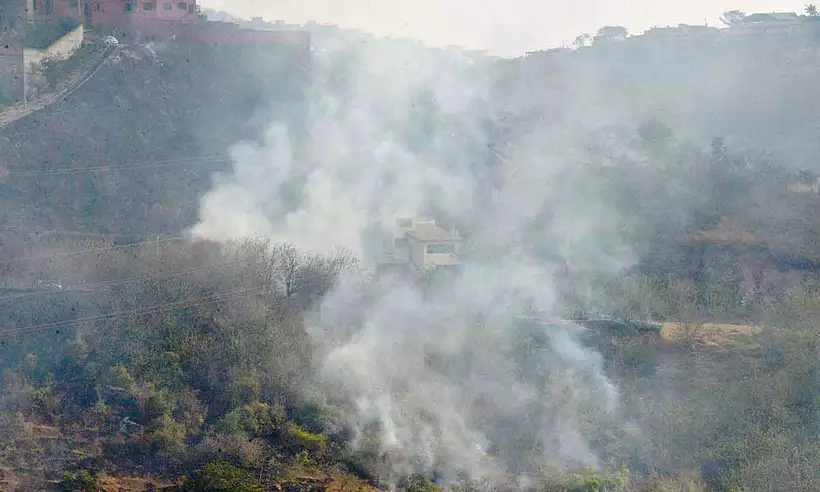 Bombeiros atendem quase mil ocorrências de incêndio em apenas três dias - Túlio Santos/EM/D.A Press