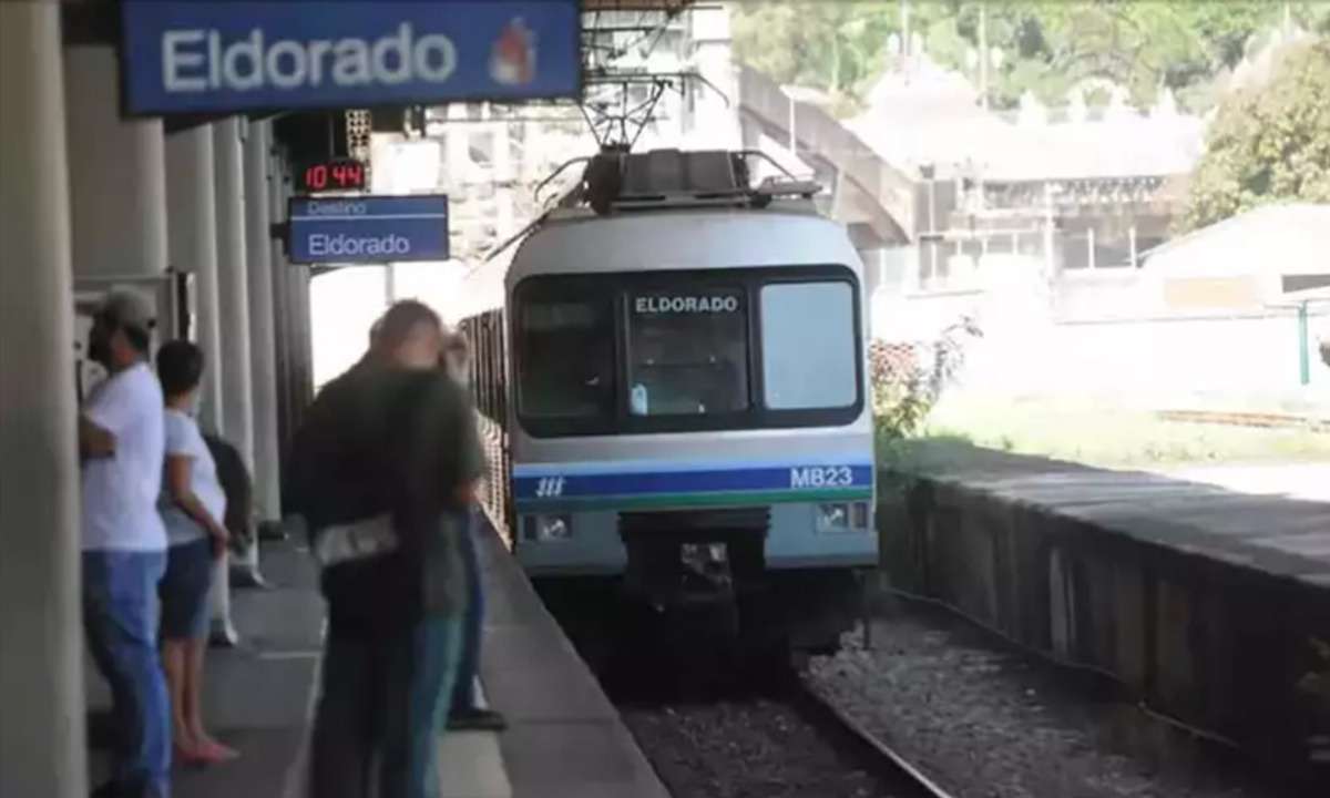 Metroviários de BH decidem manter greve com escala de 60%  - Leandro Couri/EM/D.A Press