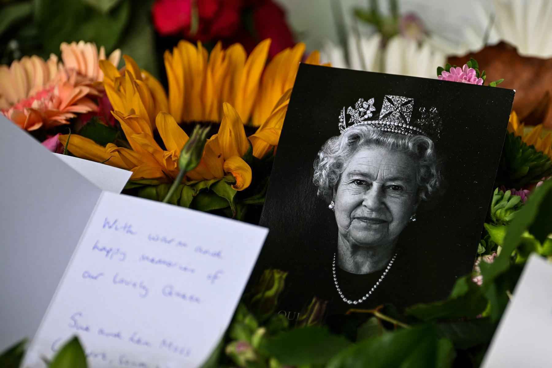 Funeral da Rainha Elizabeth II tem transmissão ao vivo - SARAH MEYSSONNIER/POOL/AFP