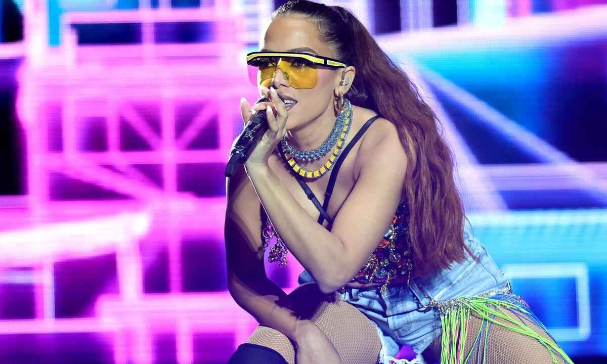 Anitta disputa categorias principais do Grammy Latino. Bad Bunny lidera - Emma McIntyre/AFP