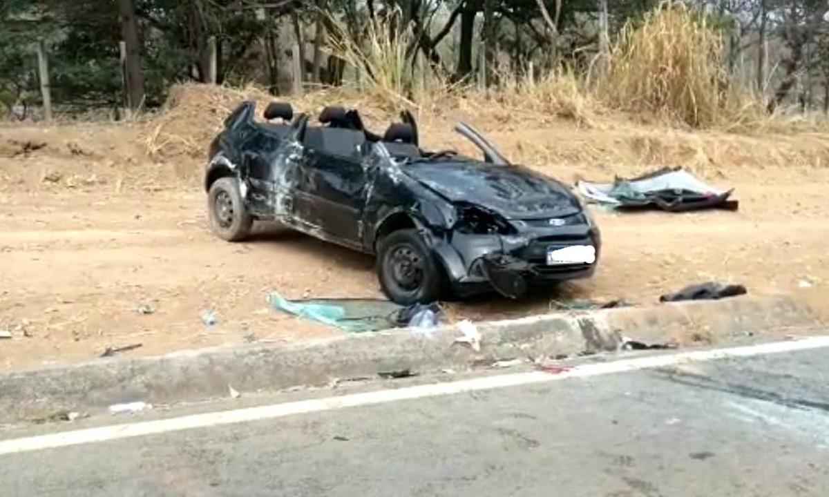 Motorista morre e dois ficam feridos em capotamento no interior de Minas - Divulgação/Samu