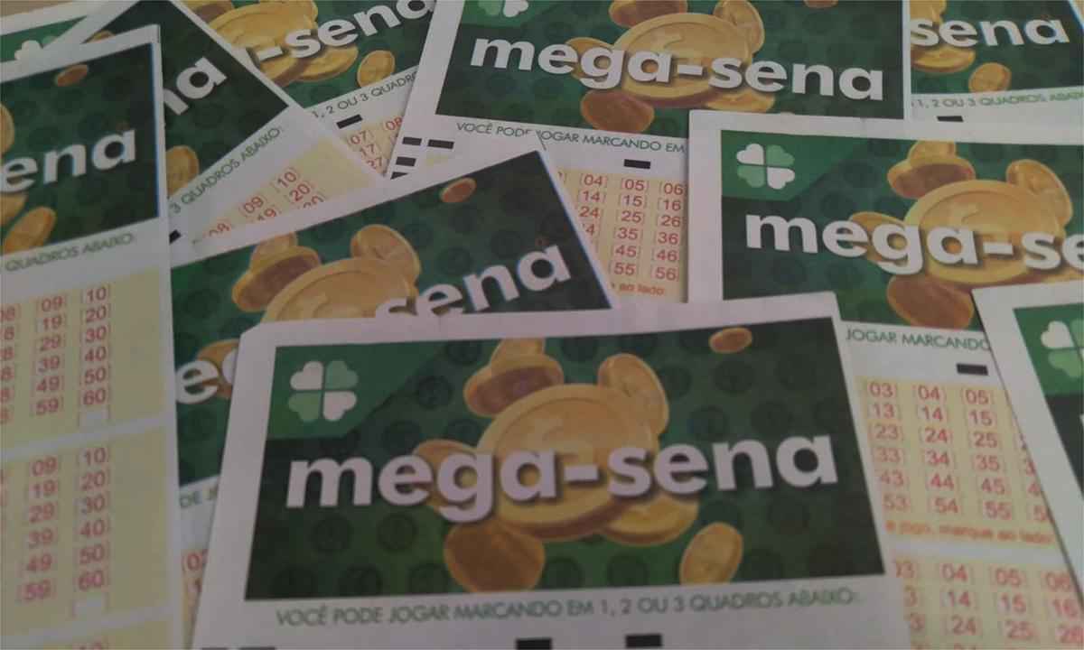 Mega-Sena 2522: ninguém acerta seis números e prêmio chega a R$ 170 milhões - Thiago Bonna/EM D.A Press
