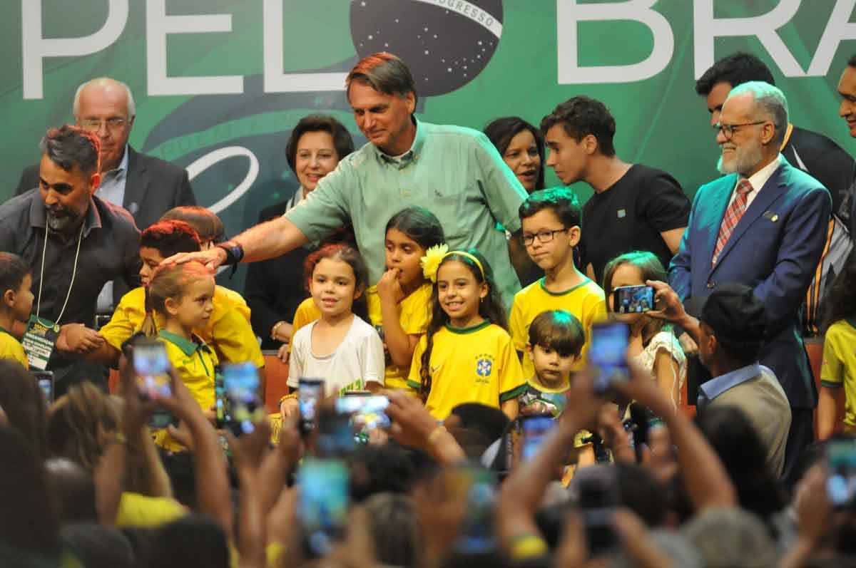 Em discurso em Contagem, Bolsonaro reafirma confiança na vitória - GLADYSTON RODRIGUES/EM/D.A PRESS
