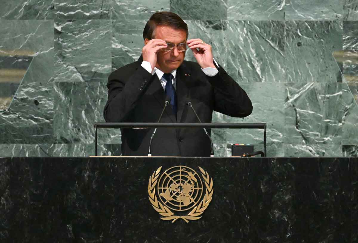 Bolsonaro tropeçou na pronúncia em seu discurso na ONU - TIMOTHY A. CLARY/AFP