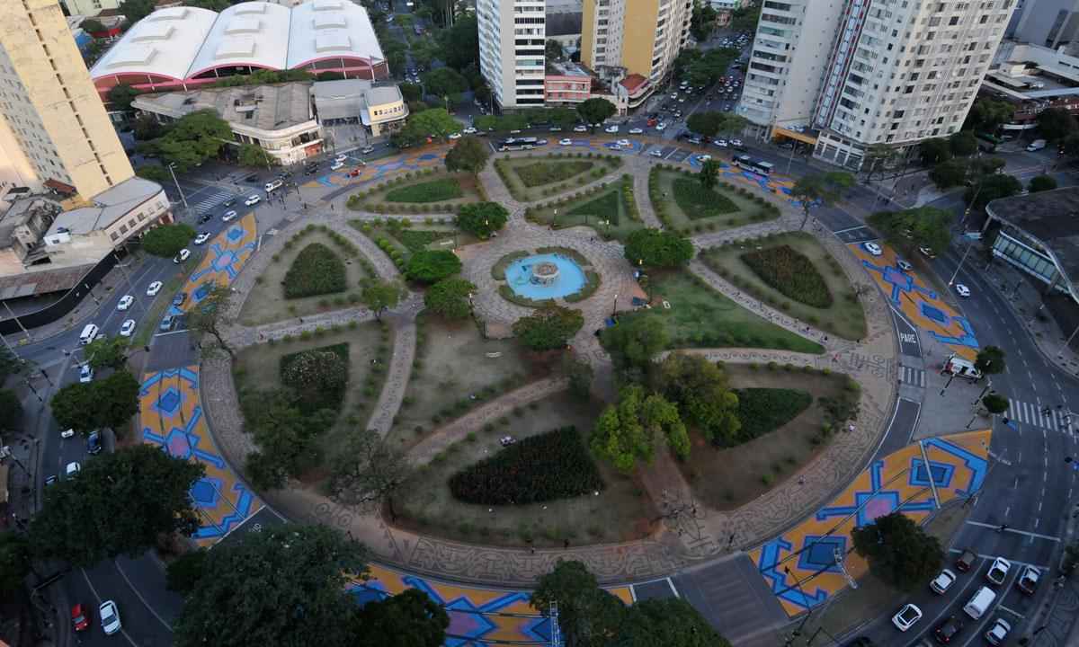Praça Raul Soares: círculo de vida no coração de BH - Gladyston Rodrigues/EM/D.A Press