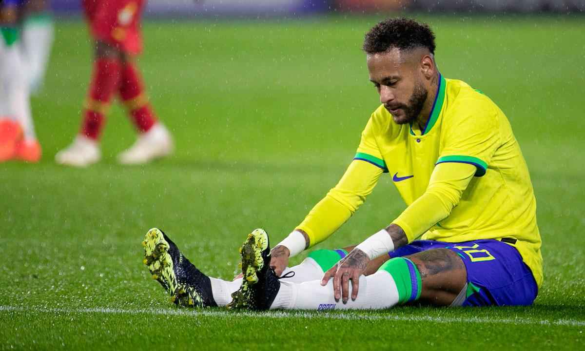 Elogios excessivos nunca foram bons para a Seleção Brasileira - Lou BENOIST / AFP