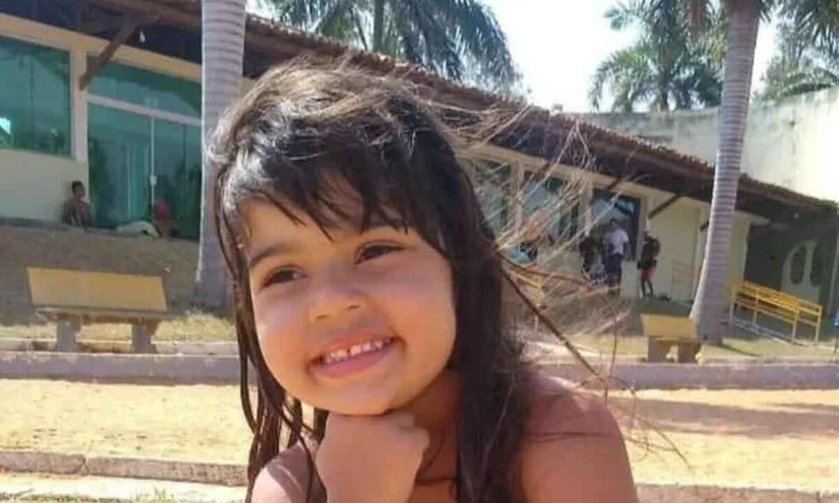 Menina de 4 anos morre ao ser atingida por placa de granito em Curvelo - Redes Sociais/Reprodução