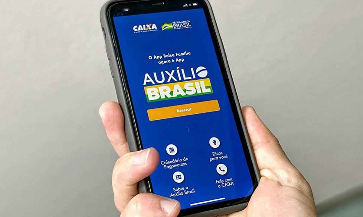 Governo regulamenta consignado do Auxílio Brasil a cinco dias das eleições - Reprodução/Senado