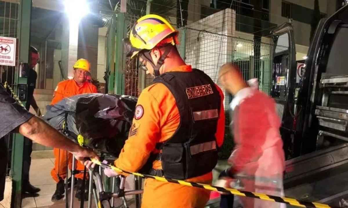 Operários morrem ao caírem em cisterna de prédio no DF - Rafaela Martins/CB/D.A Press