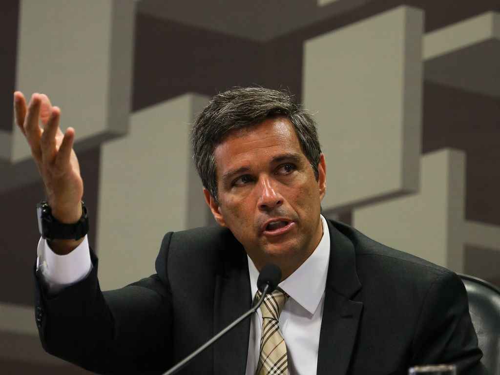 Rombo nas contas do governo federal já assusta a economia - José Cruz/Agência Brasil