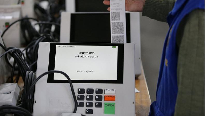 Eleições 2022: voto branco e voto nulo beneficiam algum candidato? - Reuters