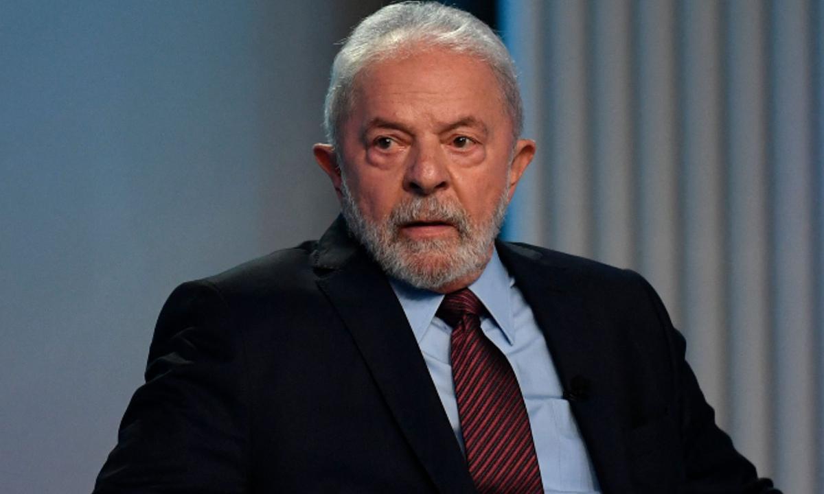 Lula para d'Avila: 'Pessoas como você nunca deram certo no país' - Mauro Pimentel/AFP