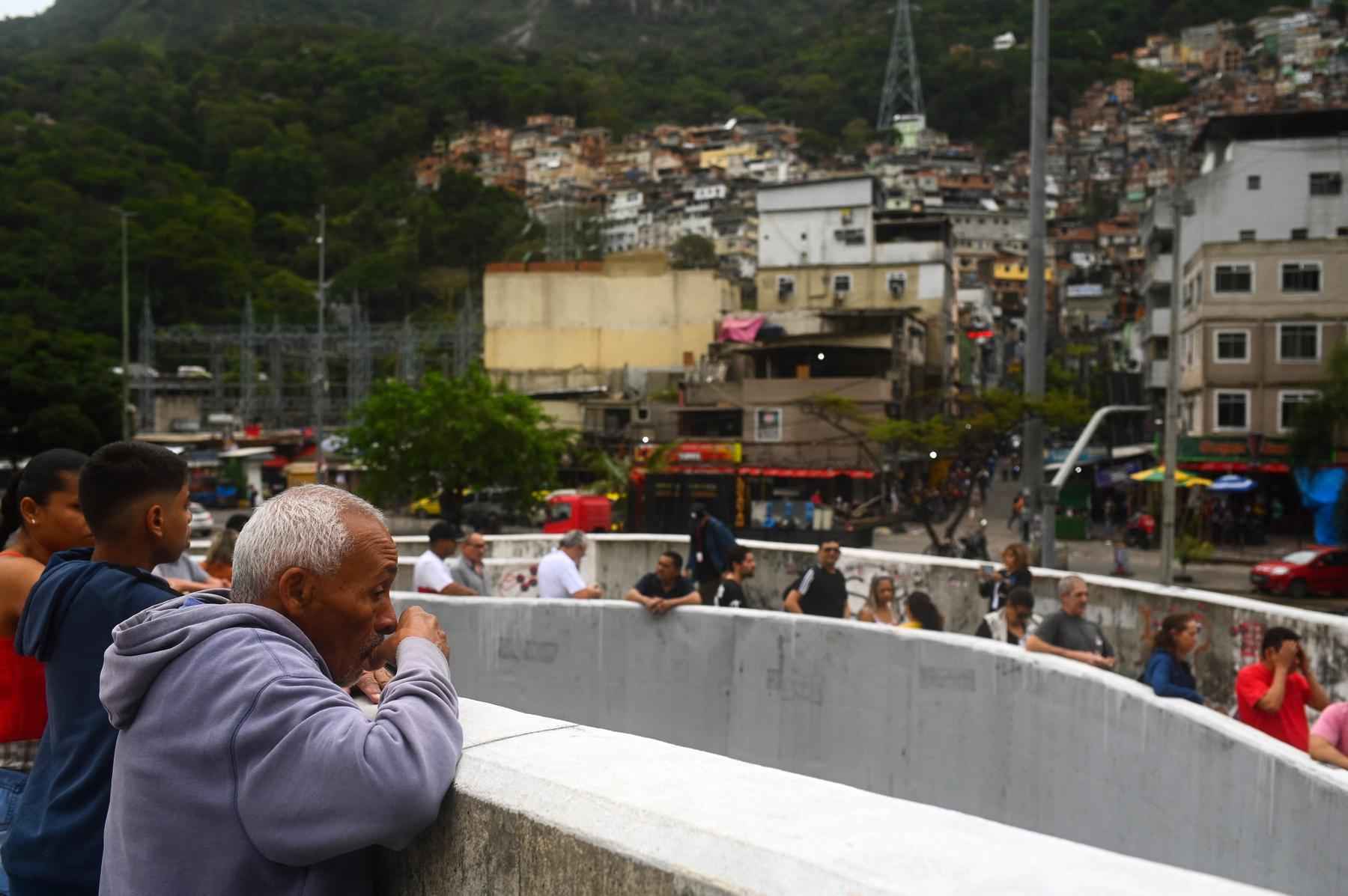 Pagar contas: o que importa para os eleitores da Rocinha - ANDRE BORGES / AFP