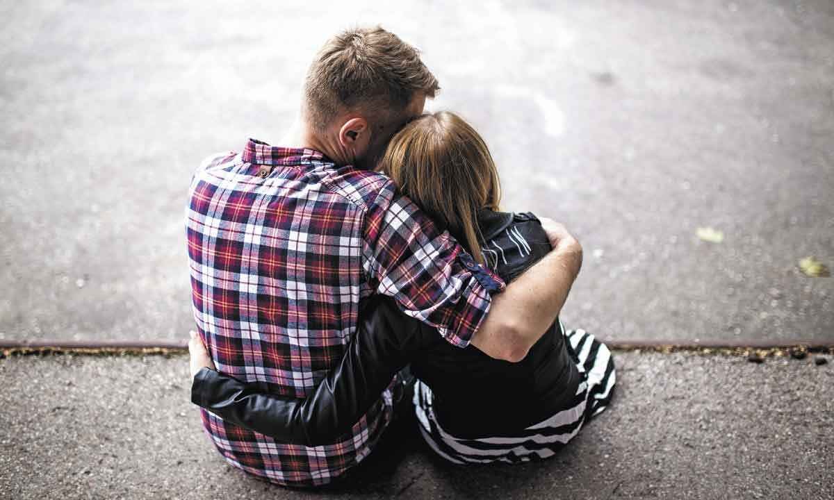 A importância do abraço para a saúde mental - Pexels/Pixabay
