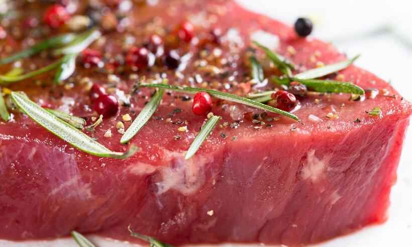 Por que podemos comer peixe cru, mas carne de boi, porco e frango, não? - Gate 74/Pixabay