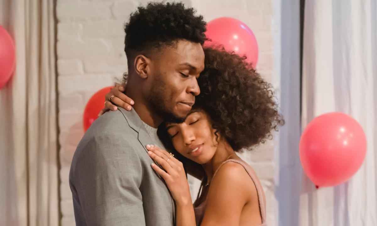 Denga Love: aplicativo cria espaço para o amor preto acontecer - Andres Ayrton