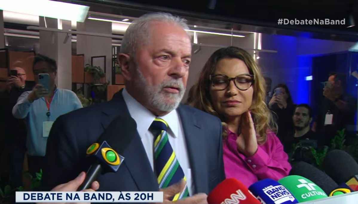 Lula sobre 'pintou um clima' de Bolsonaro com venezuelanas: 'Agiu de má-fé' - Band Tv/Reprodução