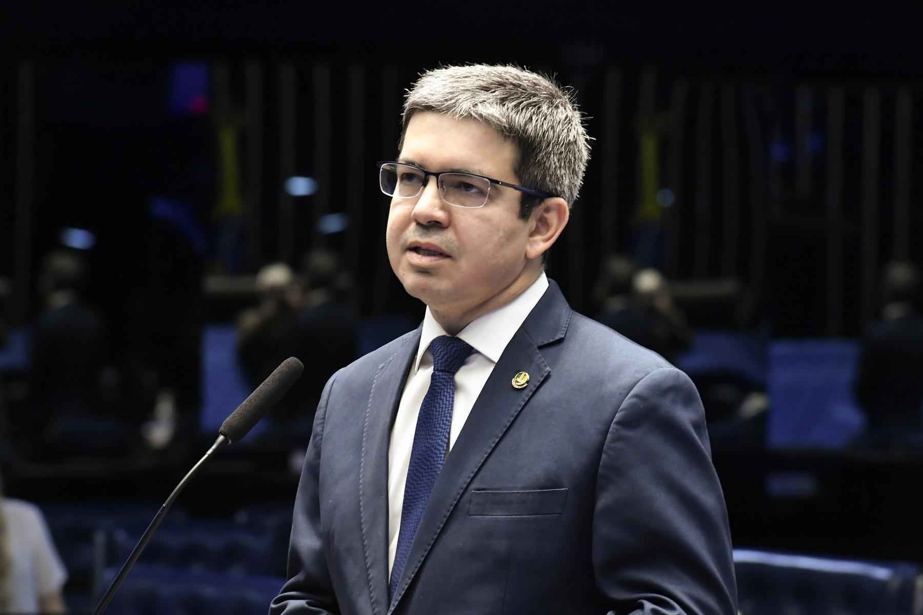 Randolfe pede ao STF proteção de meninas venezuelanas citadas por Bolsonaro - Waldemir Barreto/Agência Senado