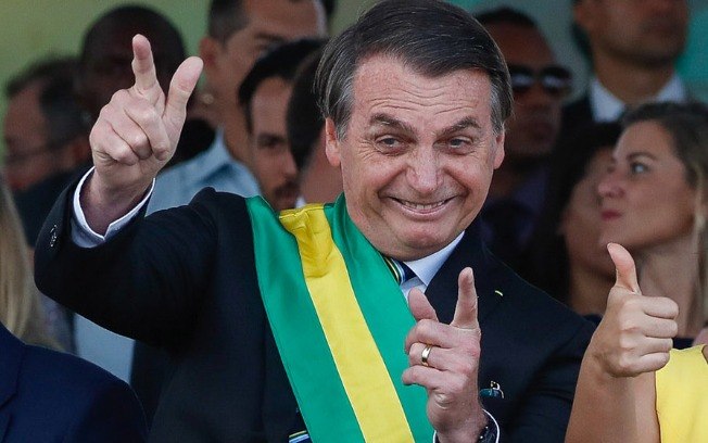 Bolsonaro sobre visita de Lula ao Complexo do Alemão: 'Candidato do crime' - Alan Santos/ PR