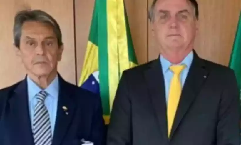 Toma que o filho é teu: Bolsonaro tenta se afastar de bandido de estimação - Reprodução/Redes Sociais