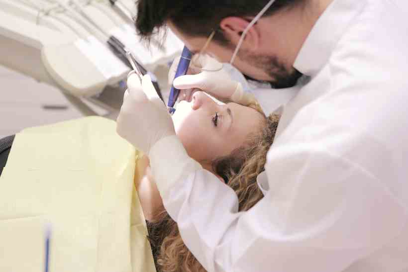  Dia do Dentista Brasileiro: funções e importância da odontologia - Andrea Piacquadio/Pexels