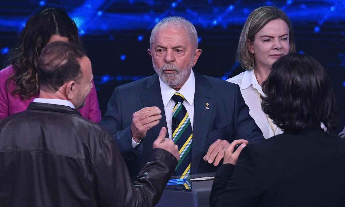 Debate na Globo: Veja quem assessora Lula e Bolsonaro no estúdio - NELSON ALMEIDA / AFP