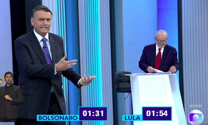 Lula e Bolsonaro fogem dos temas do debate e focam em xingamentos - TV Globo/Reprodução