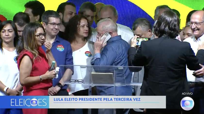Ligação que Lula atendeu viraliza nas redes sociais  - Reprodução TV Globo