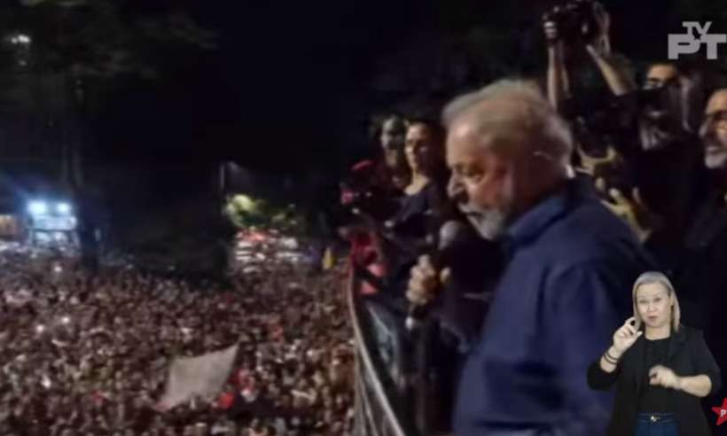 Lula na Paulista: 'Derrotamos o fascismo e o autoritarismo' - Redes Sociais/Reprodução