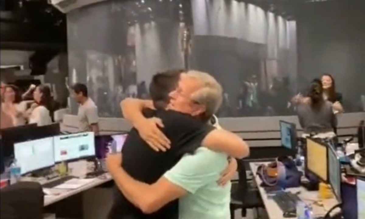 Jornalistas da Globo comemoram vitória de Lula; emissora lamenta celebração - Reprodução
