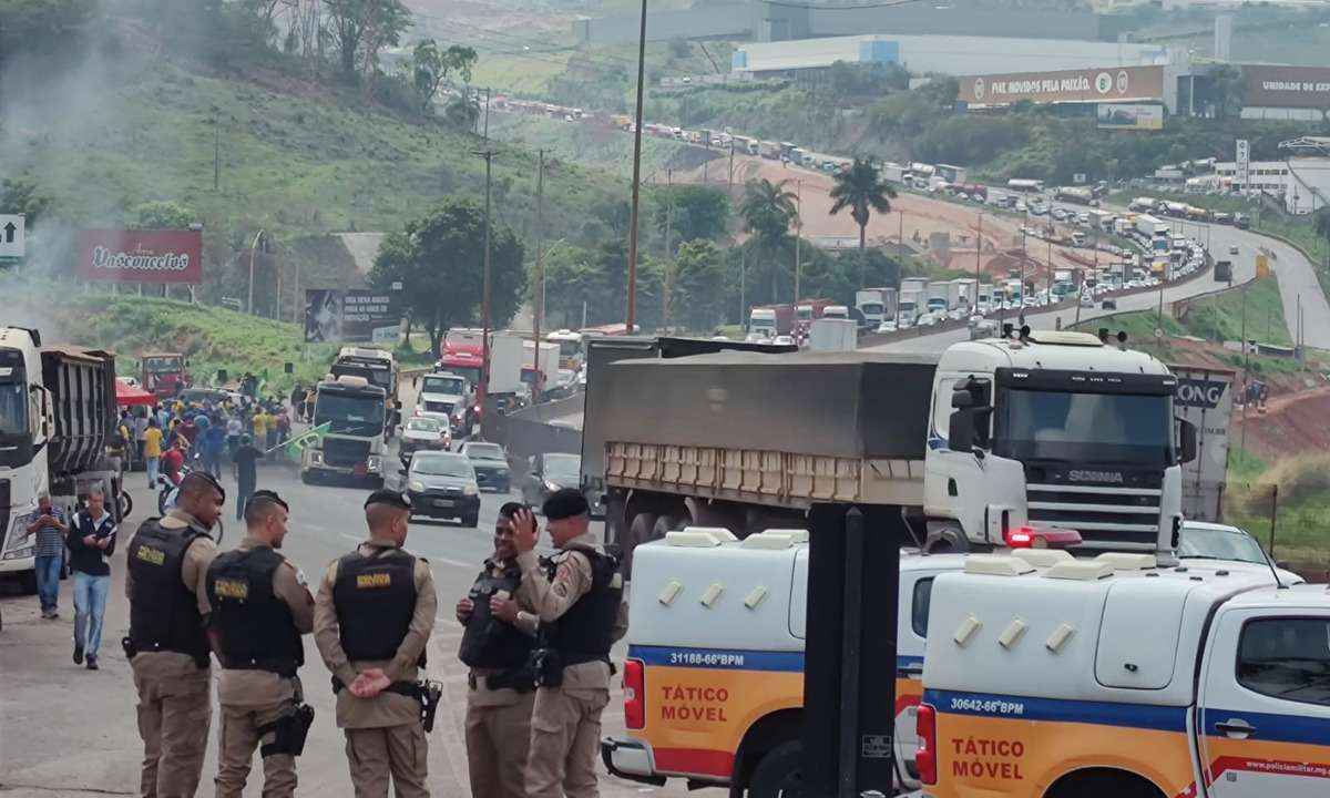 PMs podem desbloquear estradas federais fechadas, decide Moraes - Jair Amaral/EM/D.A Press