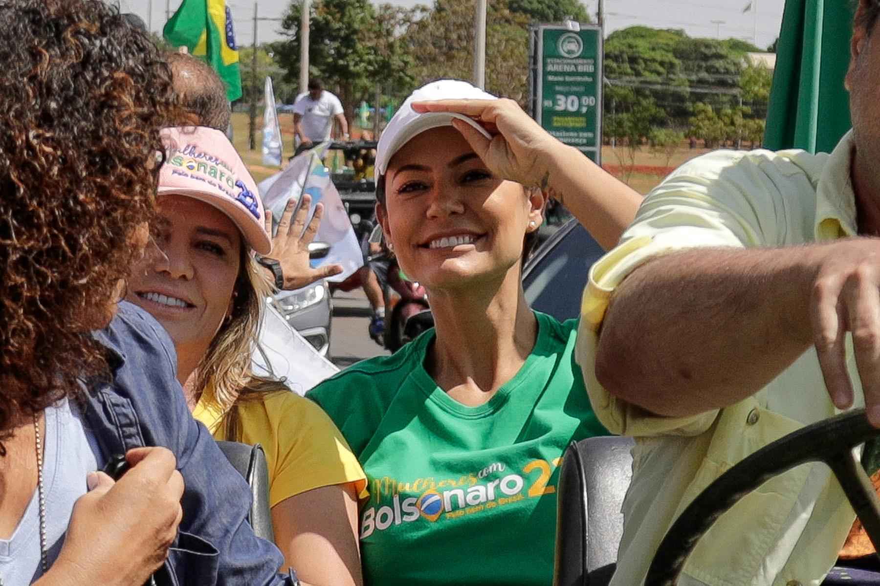 Michelle sobre Bolsonaro: 'Meu galego lindo' - SERGIO LIMA / AFP
