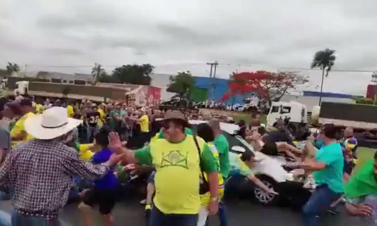 Vídeos registram atropelamento de bolsonaristas no interior de São Paulo - Reprodução