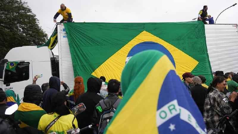 O que se sabe sobre atropelamento que deixou 10 feridos em rodovia de SP - Reuters