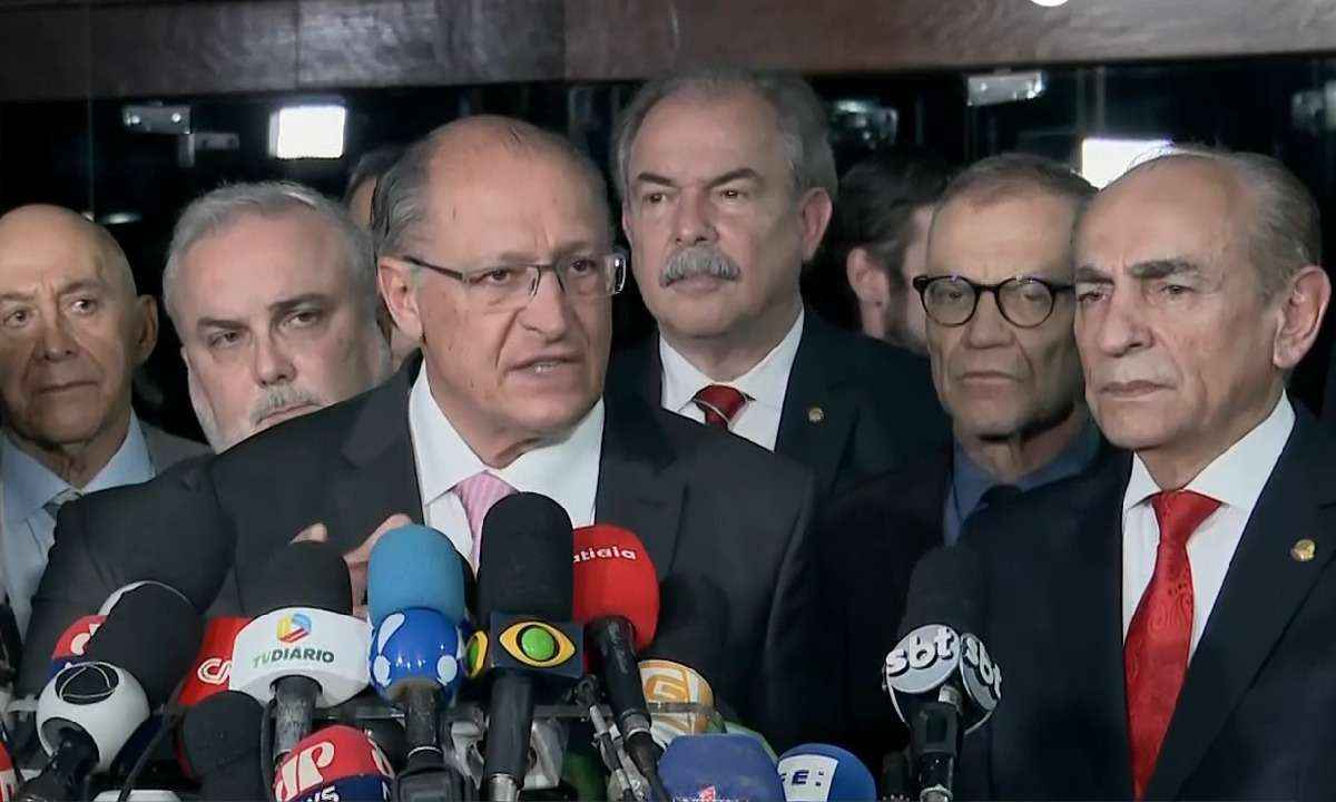 'A prioridade é pagar o Bolsa Família de R$ 600 em janeiro', diz Alckmin - Reprodução/Globo News