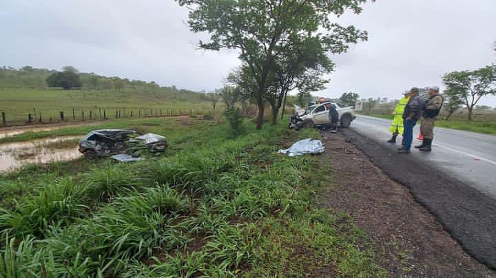 Grave acidente mata 5 pessoas da mesma família na BR-135, no Norte de Minas - Redes sociais/divulgação