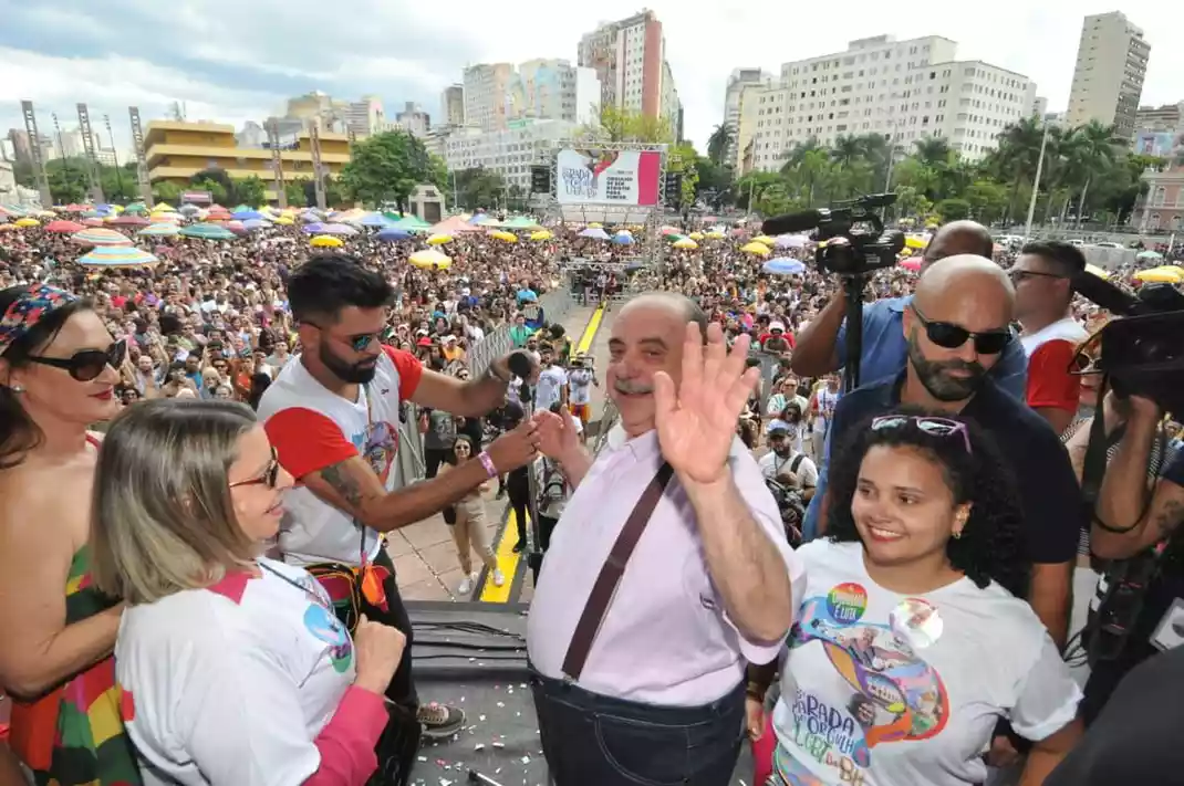 Prefeito de BH, Fuad Noman, 'dá show' na Parada do Orgulho LGBT  - Gladyston Rodrigues/EM/DAPRESS