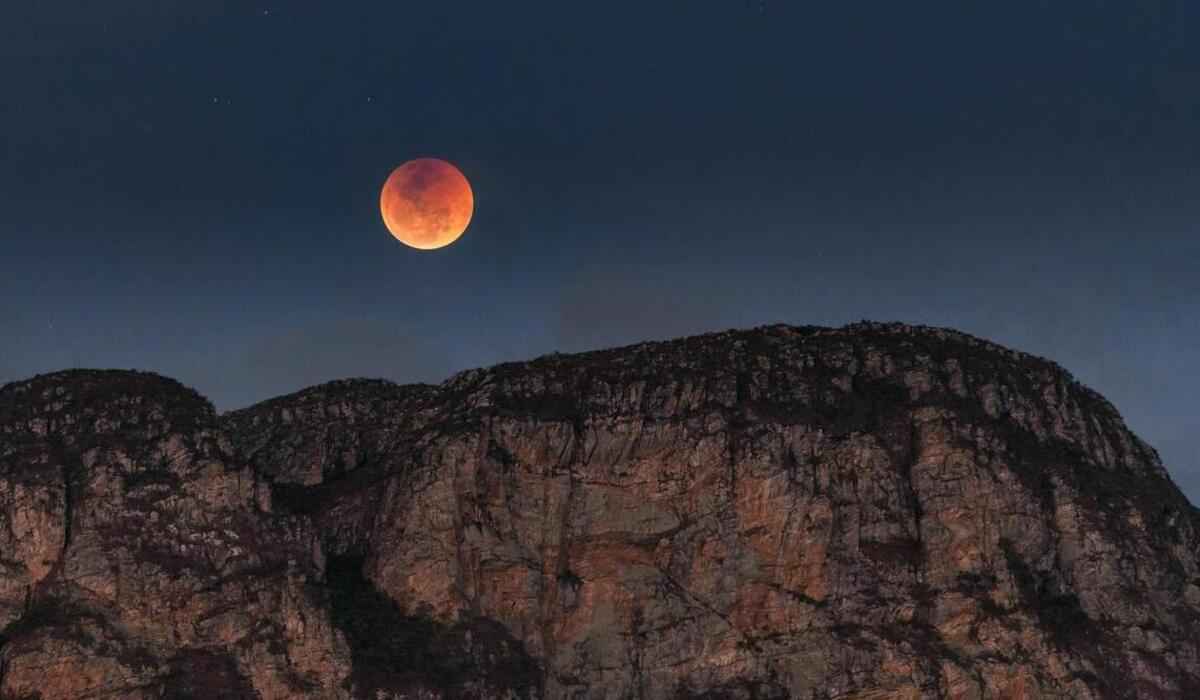 Eclipse lunar desta terça (8) terá Lua de sangue; veja como acompanhar - Tom Alves/Reprodução