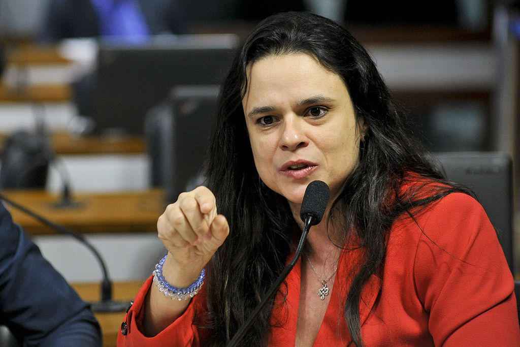 Janaina Paschoal pede que manifestantes voltem para casa - Geraldo Magela/Agência Senado
