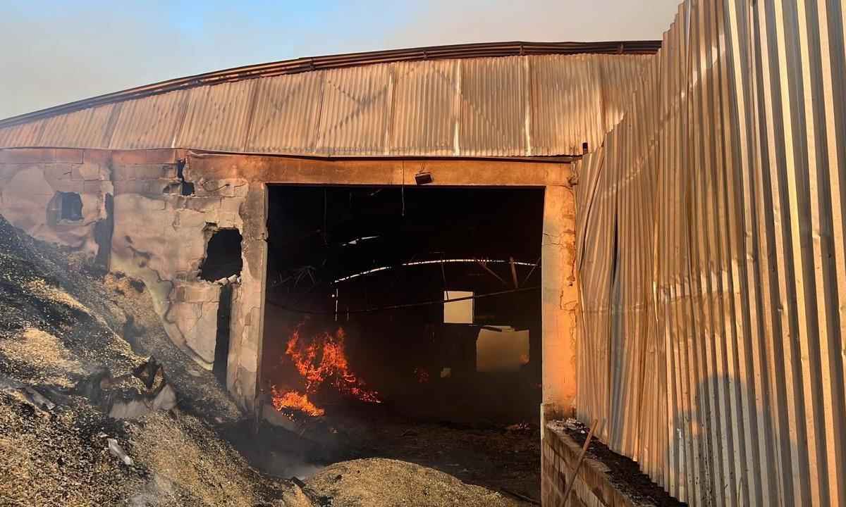 Marcenaria é totalmente destruída por incêndio no Sul de Minas  - Corpo de Bombeiros/Divulgação