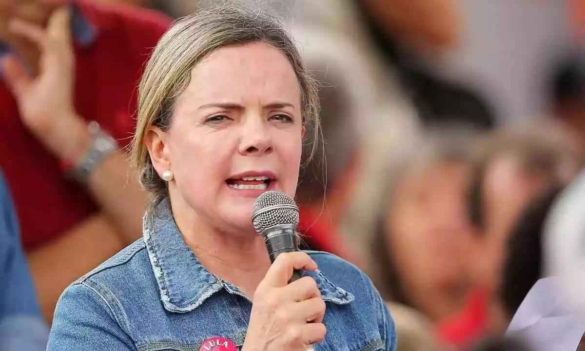 Gleisi reage a militares e diz que não cabe a eles opinar sobre as eleições - AFP / Heuler Andrey