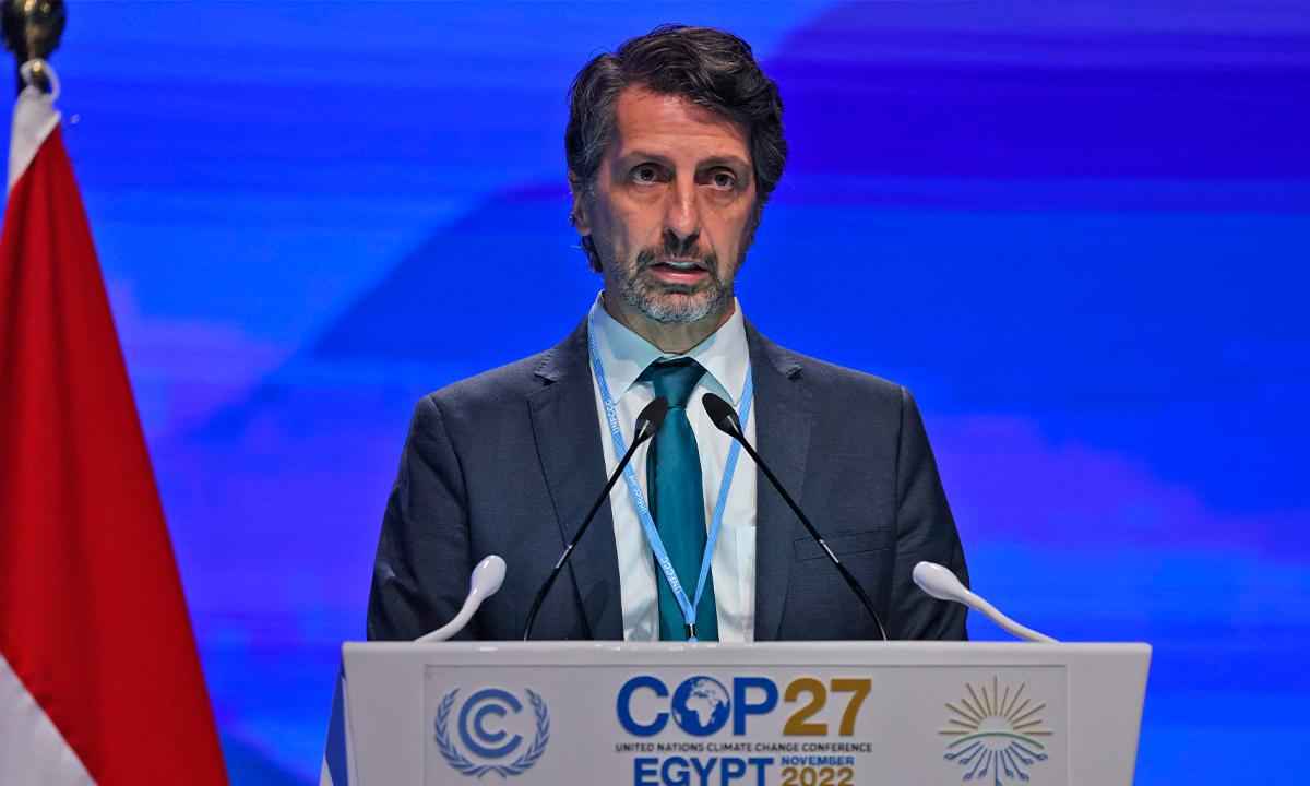 Joaquim Leite critica jatinhos e 'redução de emissões extremamente forçada' - Ahmad Gharabli / AFP