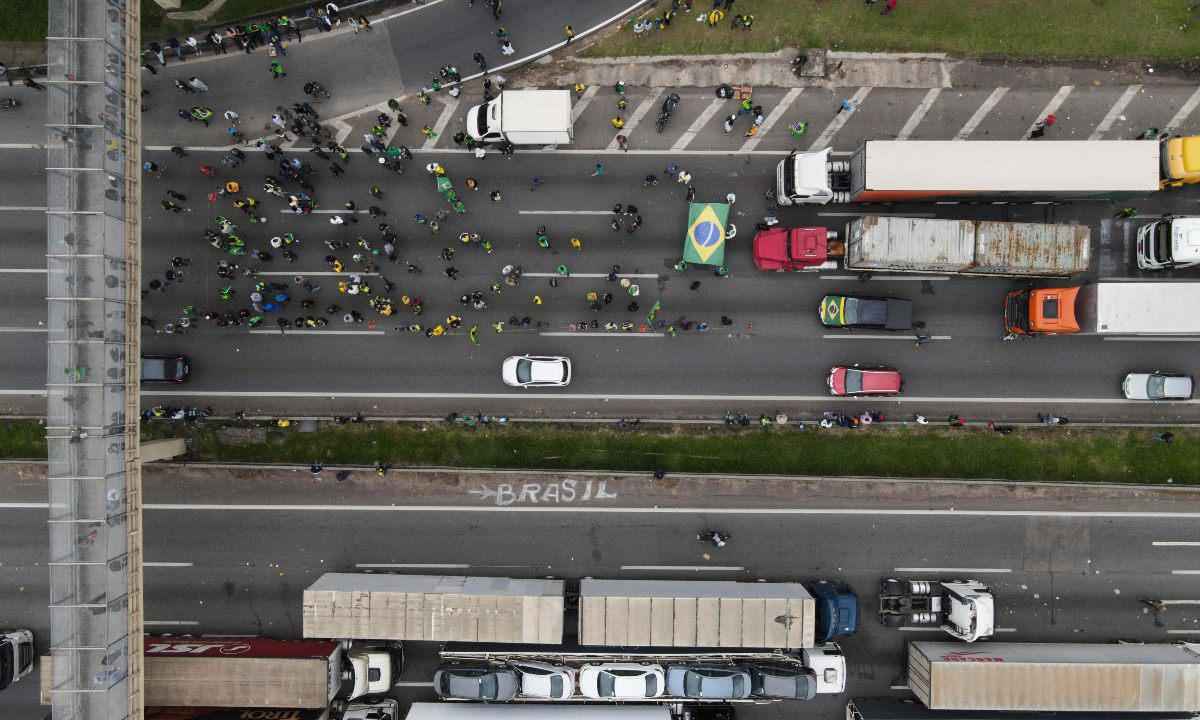 Os caminhoneiros irão parar hoje? Veja o que se sabe sobre a manifestação - CAIO GUATELLI/AFP (01/11/2022)