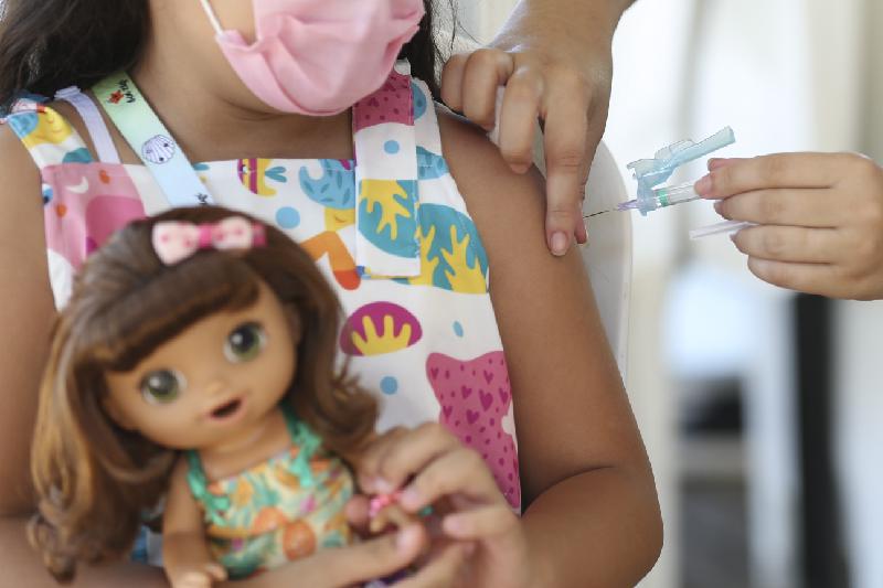 COVID-19: Saúde distribui 1 milhão de doses de vacina para crianças - Agência Brasil