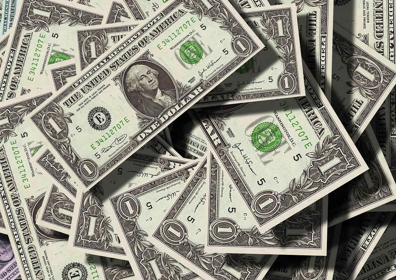 Dólar cai ante real após tom conciliador de Lula - Pixabay